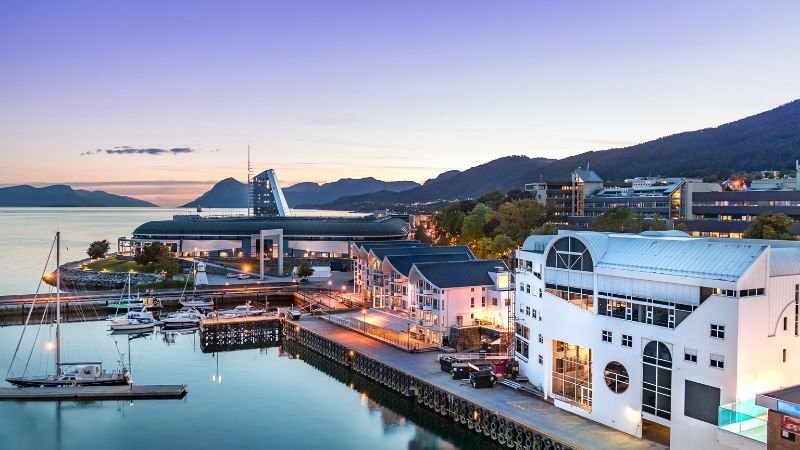 Emirates Airlines Evenes Office in Norway