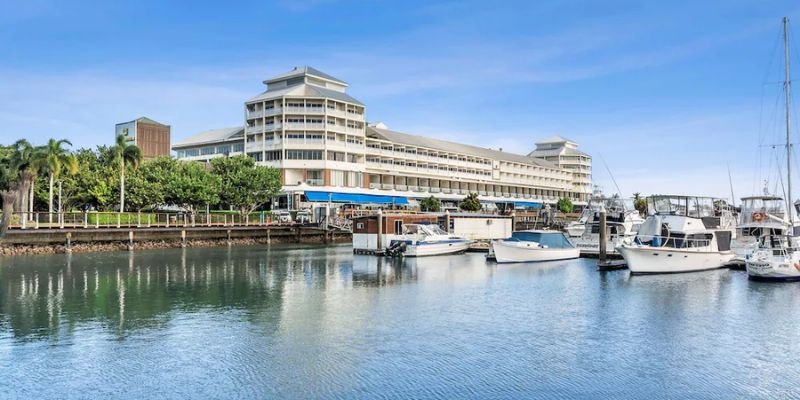 Qantas Airways Cairns Office
