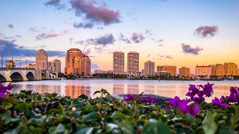Frontier Airlines Palm Beach Office in Florida
