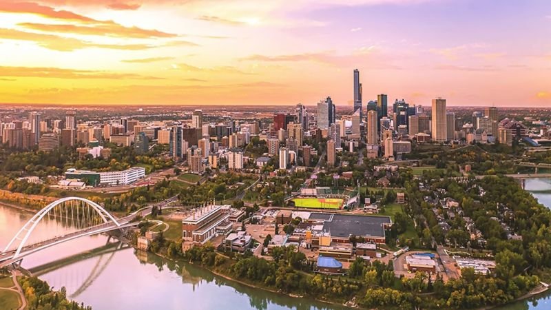 Qatar Airways Edmonton Office