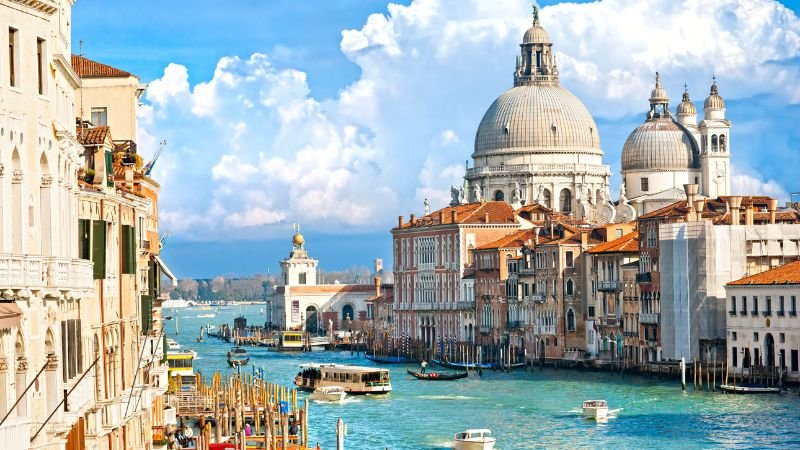 Royal Air Maroc Venice office in Italy
