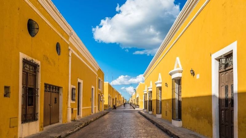 Air Transat Yucatan Office in Mexico
