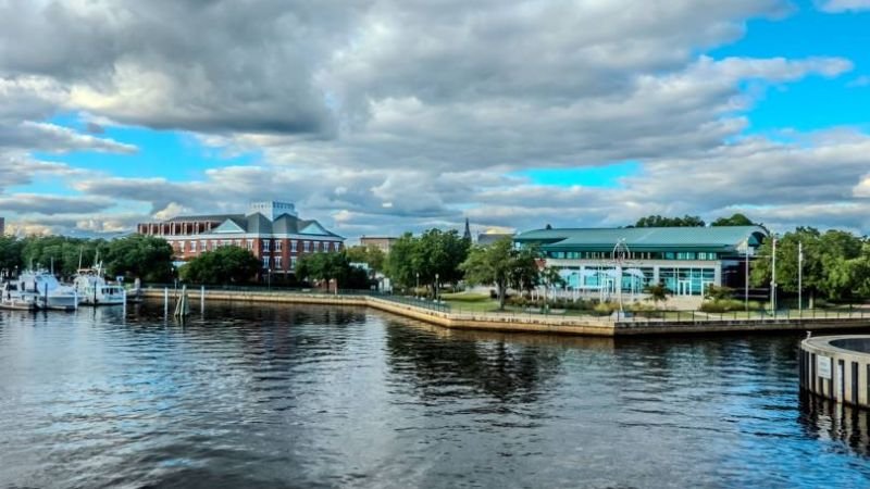 Breeze Airways New Bern Office in North Carolina
